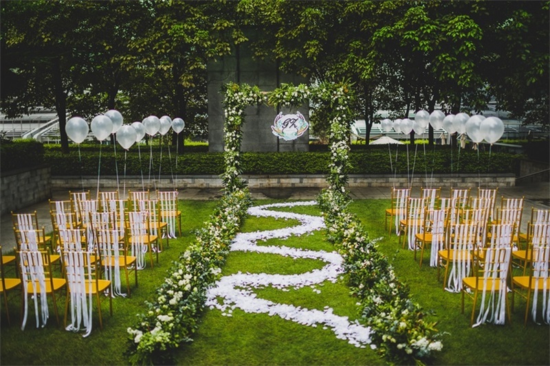 简约森系婚礼 鲜花 户外室内布置